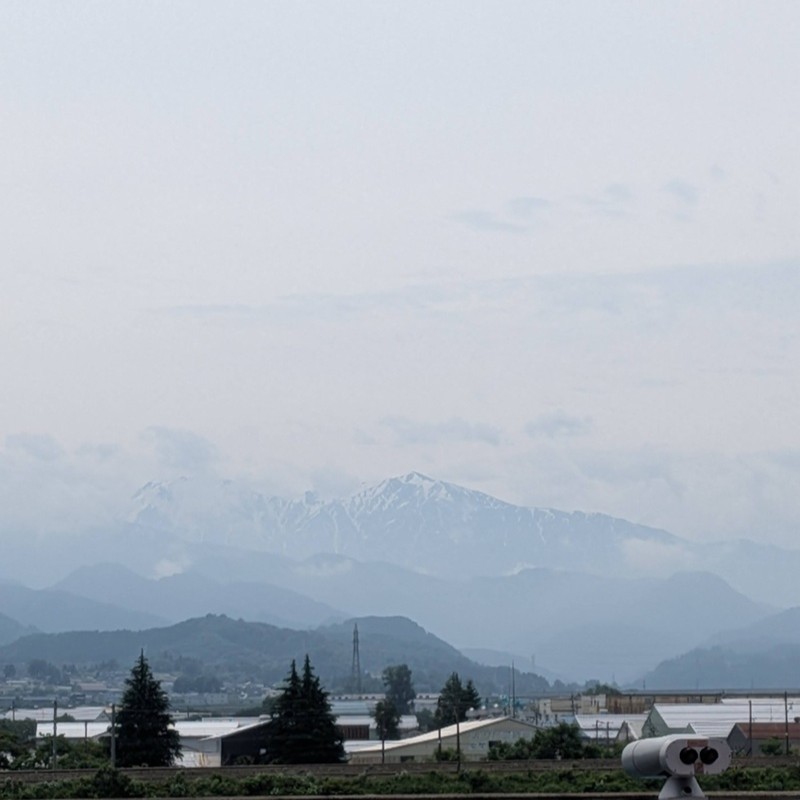 立山連峰を望む｜富山